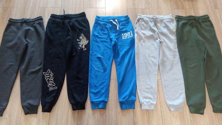 Tepláky 8-9 rokov, primark,134