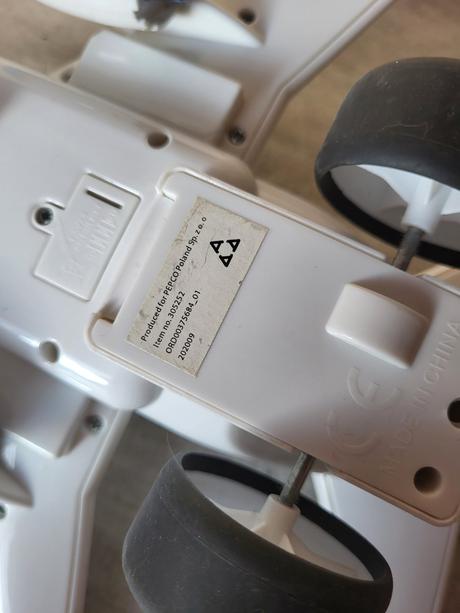 Lietadlo so zvukom a so svetlami,