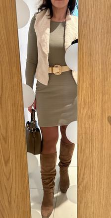 Upletove saty 1x oblecene, reserved,s