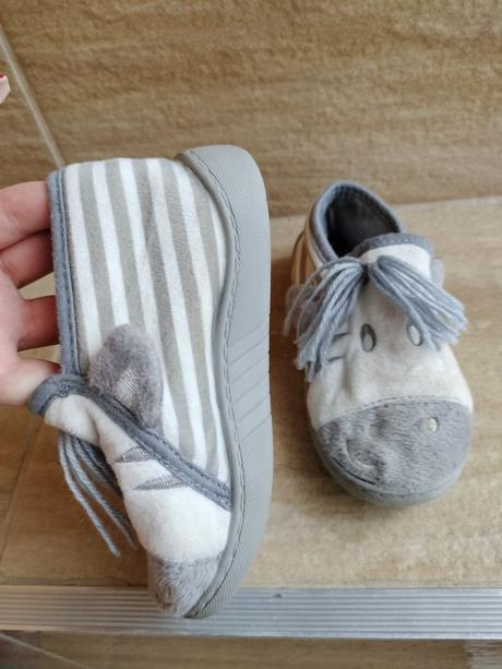 Zebra zateplené papuče, 28