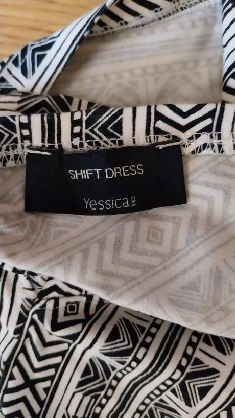 Pohodlné ľahké letné šaty zn. c&a, c&a,s