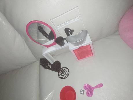 Barbie kadernícky salón,