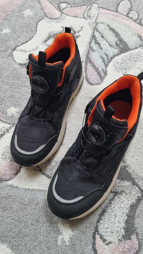 B3571 tenisky, reserved,38