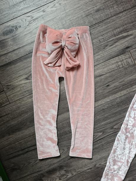 Legíny s mašľou na zadku, 104