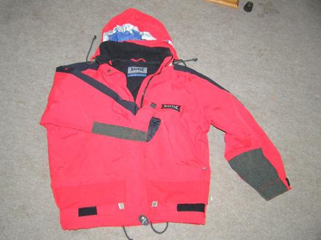 Športová červená vetrovka, craft,m