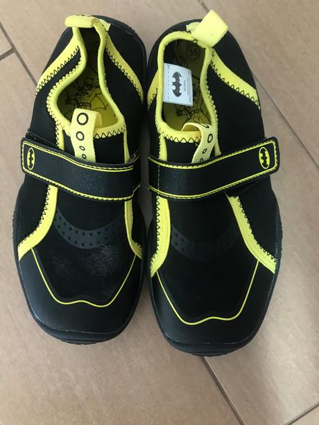 Plavecké topanky, 35