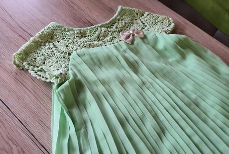 Krásne plisované šaty, h&m,110