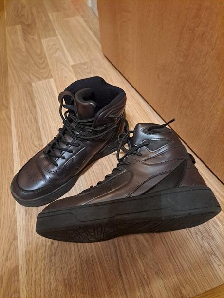 Vyssire topanky c.37, sprandi,37