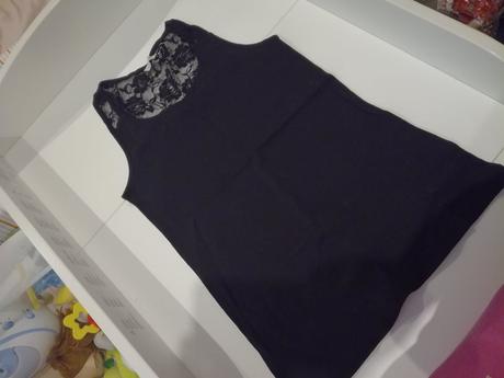 Čierne tielko s čipkou, house,s