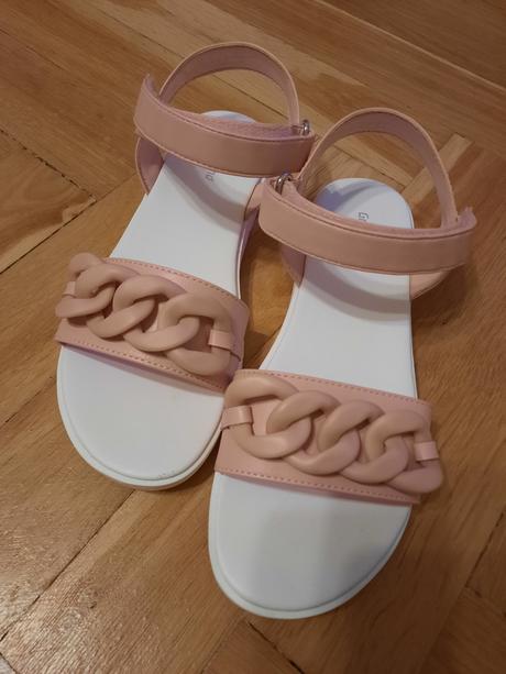 Krásne sandálky, graceland,36