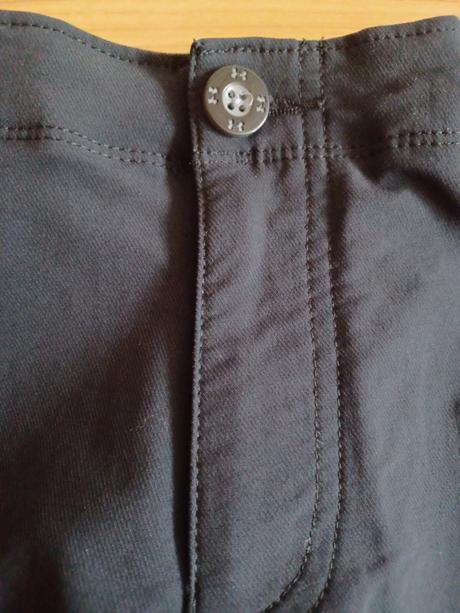 Značkové trekové nohavice, under armour,152