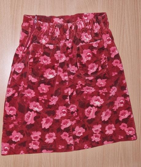 Kvietková sukňa, 104