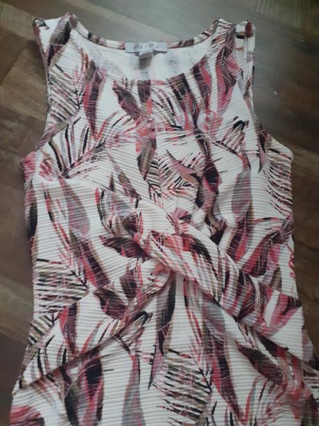 Kvetovane šaty, amisu,36