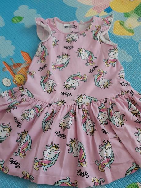 Jednorožcové šaty, ido,98