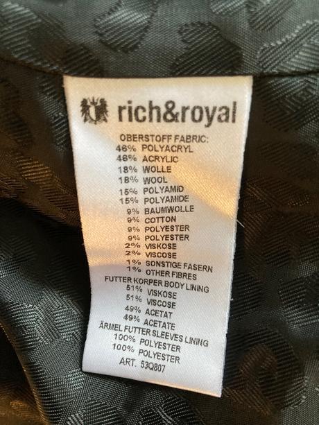 Rich & royal boucle sako kabátik č. 40, 40