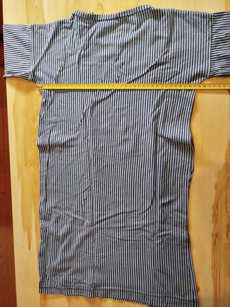 Nočná košeľa, 122