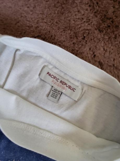 Xs rebelske tricko, pull&bear,xs