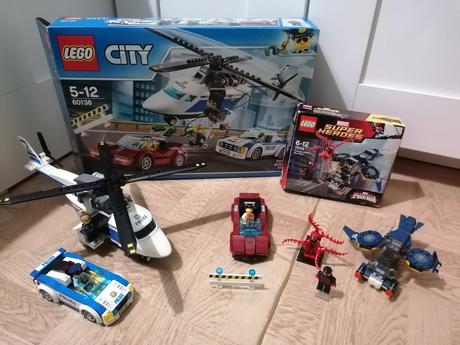 Lego city + lego marvel super herdes,
