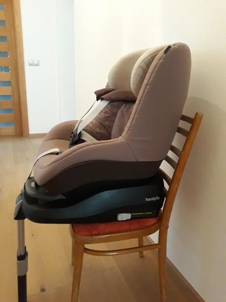 Autosedacka maxi cosi pearl + zakladna familyfix, maxi cosi