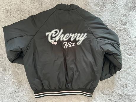 Dievcenska prechodna bunda, reserved,134