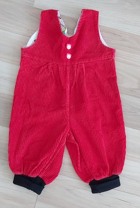 Menžestrové nohavice, 80