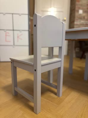 Detský stôl a stoličky, 