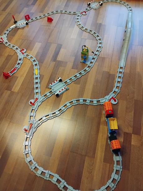 Lego duplo vláčik, veľký set z viacerých balení,