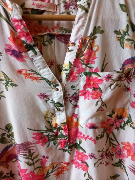 Blúzka kvetovana, xs