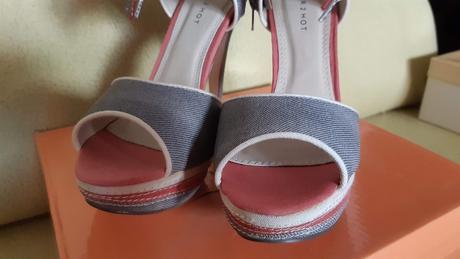 Predám dámske sandále na vysokom ooätku never 2 ho, 38