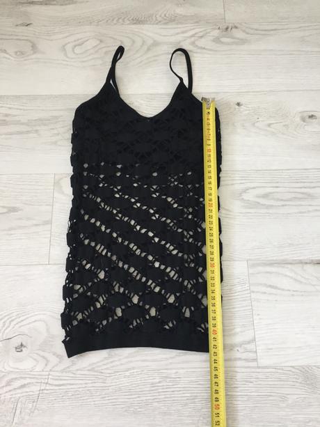 Čierne elastické sieťkované tielko, s