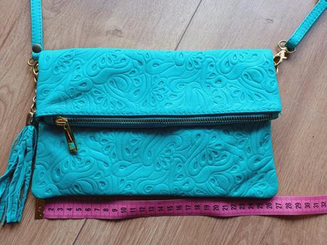 Malá kožená crossbody kabelka, 