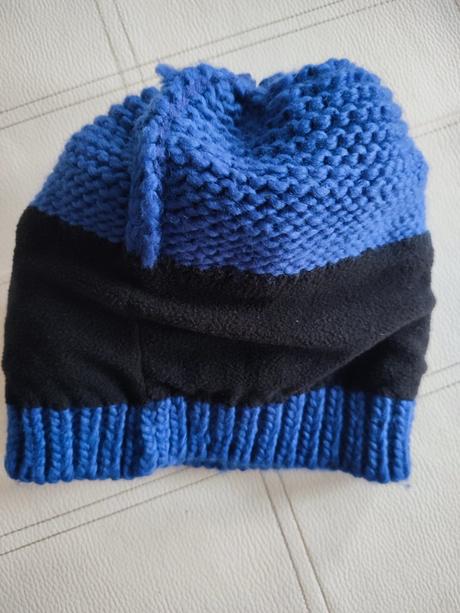 Čiapka na zimu, quiksilver