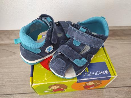 Nové sandálky, protetika,23