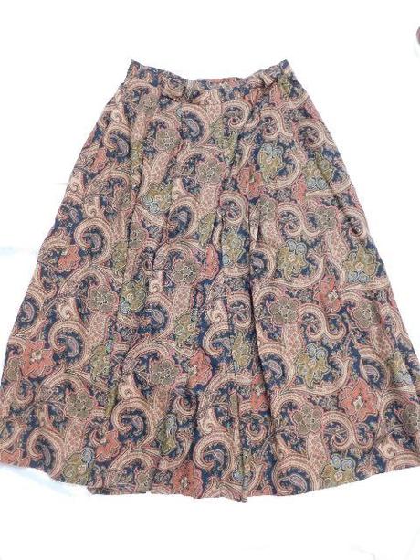 Luxusny vlneny kroj, 40