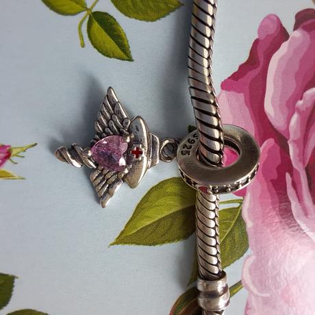 Prívesok zdravotníčka, 