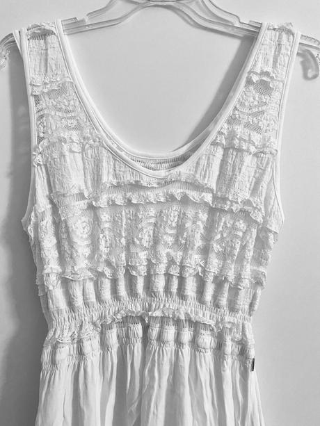 Biele nežné zn.magenta, 38