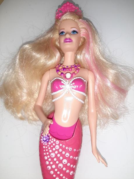 Barbie perlová víla, 