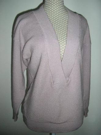 Fialový pulóver, m