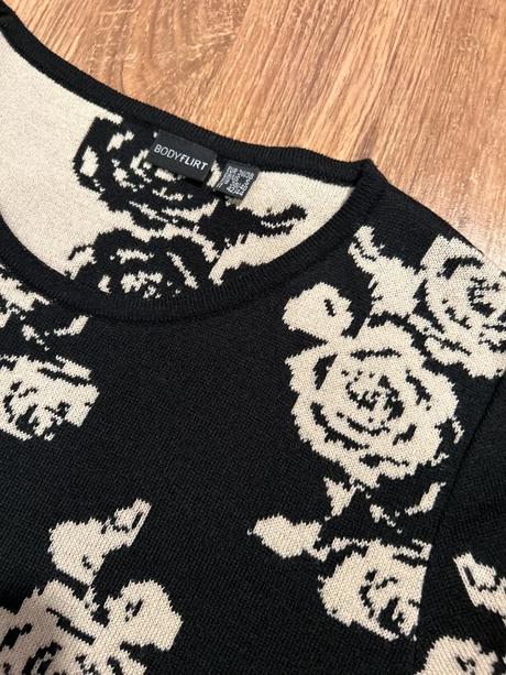 2x oblečené svetrikove šaty 36-38, bonprix,m