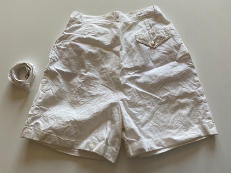 Biele kraťase na leto, 34