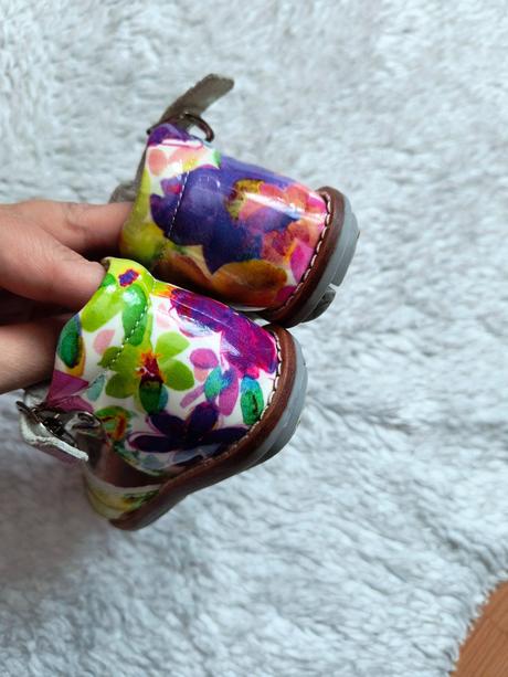 Nádherné kožené sandálky piure 20, 20