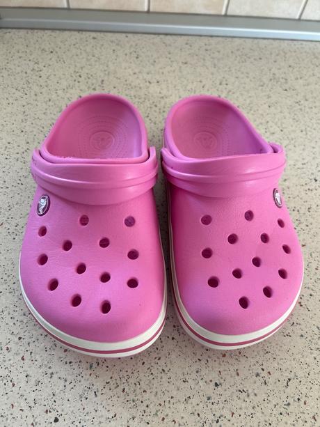 Crocs, crocs,33