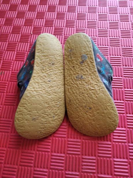 Papučky beda, beda,27