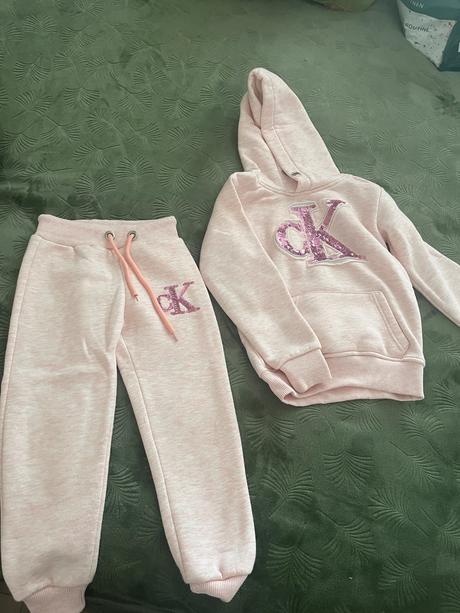 Teplakova súprava, 110