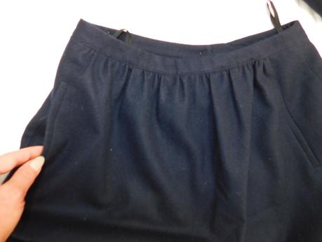 Luxusny trachten vlneny kostym, 38