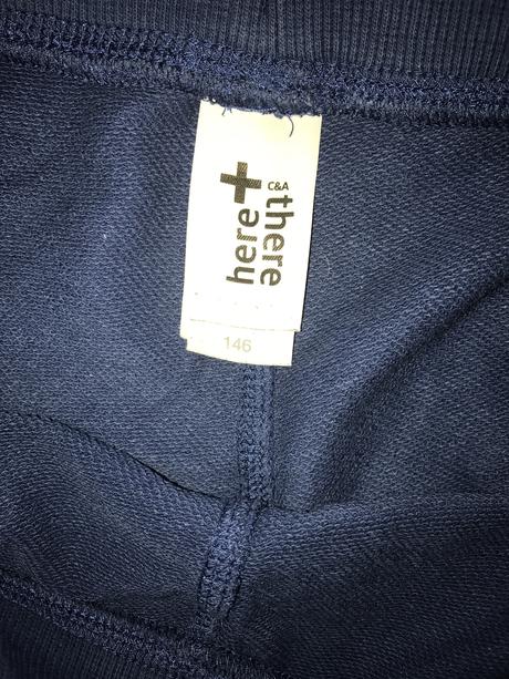 Teplákove kraťasy 10-11 rokov, c&a,146