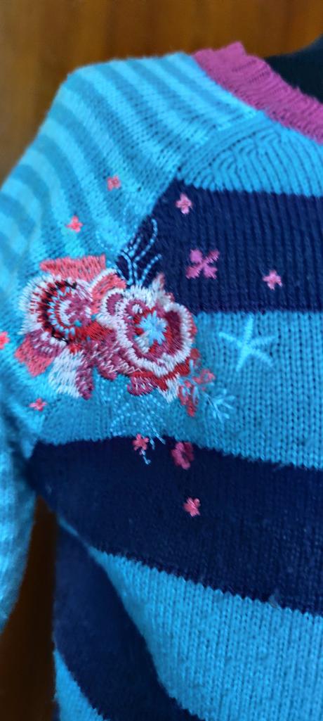 Farebný svetrík, 134