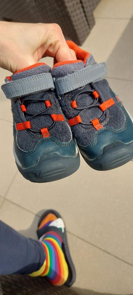 Turistické topanky, 28