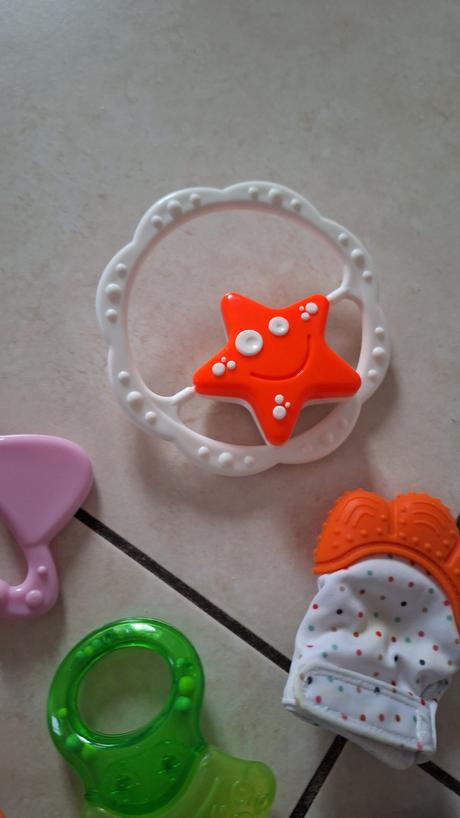 Hryzatka,hrkalky 11kusov, 