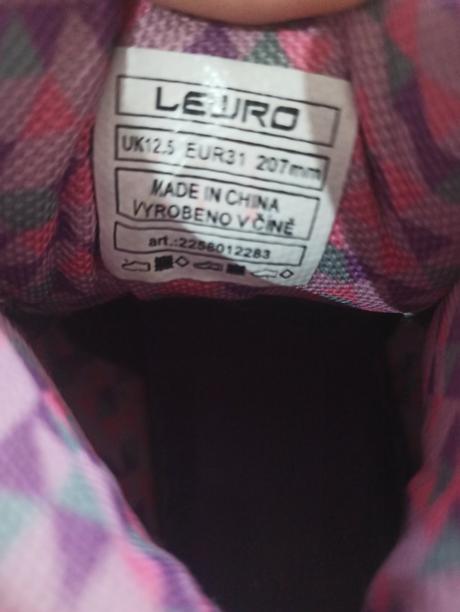 Kotníkové topánky, 31